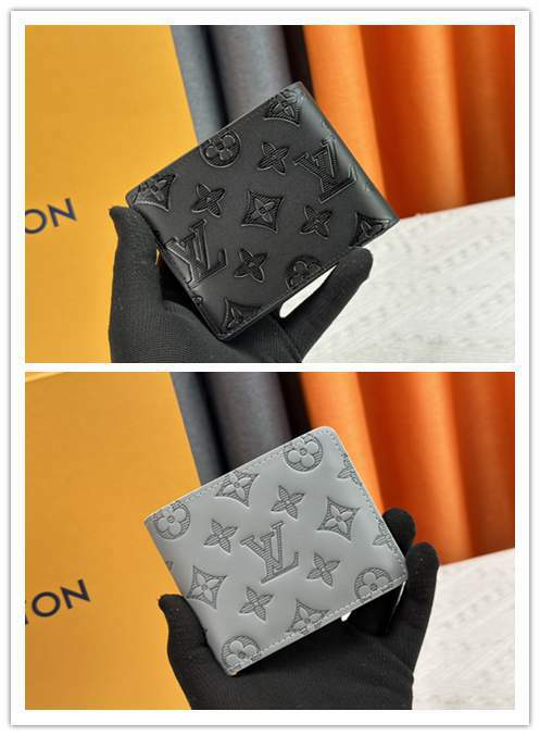 Picture of Louis Vuitton Wallets _SKUfw237148372fw